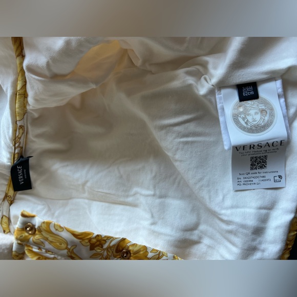 Versace Barocco Baby Fleece Hoodie Set - 3-6mos - Picture 6 of 7